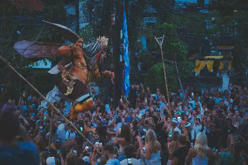 photo containing: Entertainment, Event, Performing Arts, Public event, Performance, Crowd, Festival, Fun, Leisure, Audience
