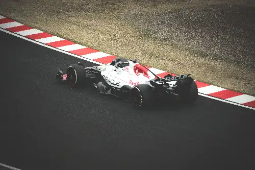 photo containing: Automotive Tire, Race car, Auto racing, Motorsport, Formula One tyres, Open-wheel car, Sports, Formula 1, Racing, IndyCar Series